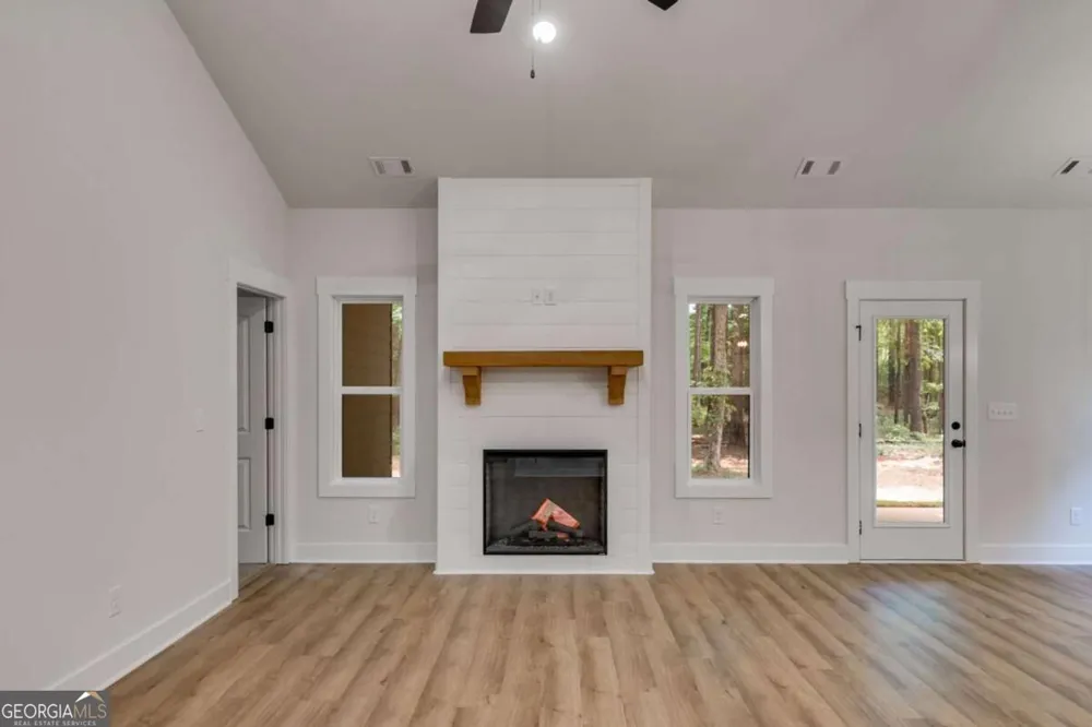 338 Dunn RD Silver Creek, GA 30173