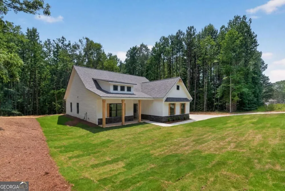 338 Dunn RD Silver Creek, GA 30173