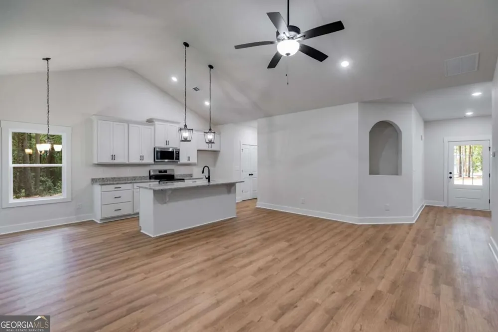 338 Dunn RD Silver Creek, GA 30173
