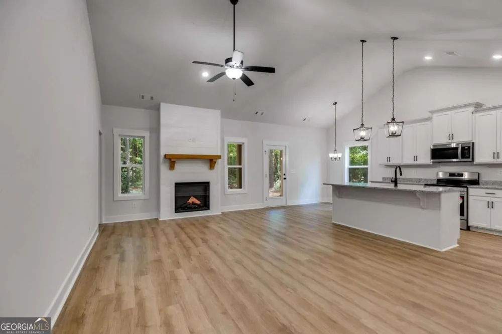 338 Dunn RD Silver Creek, GA 30173