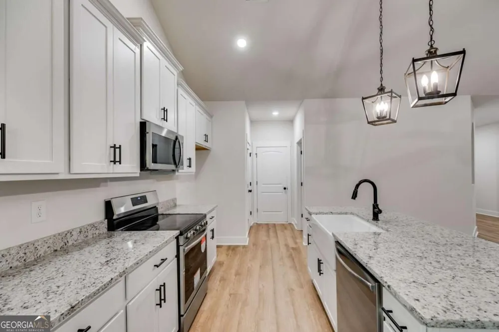 338 Dunn RD Silver Creek, GA 30173