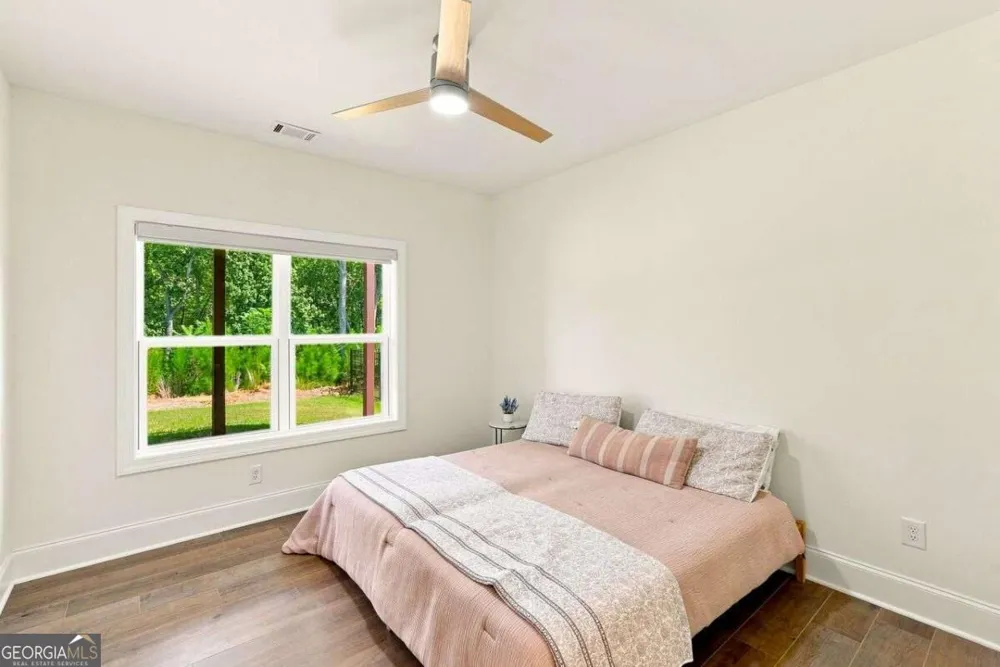 134 Spaulding LN Woodstock, GA 30188