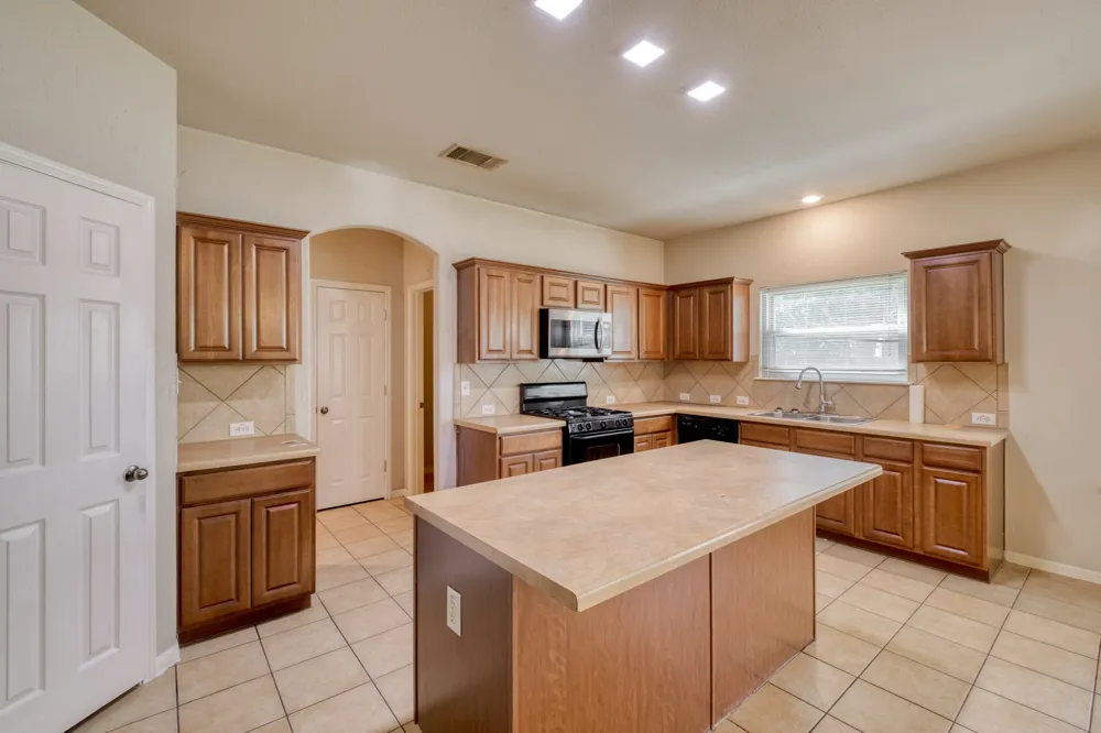 11021 Silo Valley Drive Austin, TX 78754