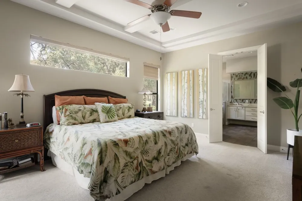 2 Prestonwood Cove Lakeway, TX 78734