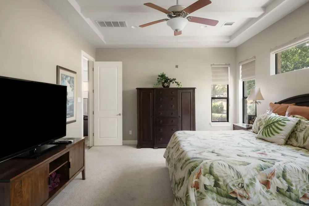 2 Prestonwood Cove Lakeway, TX 78734