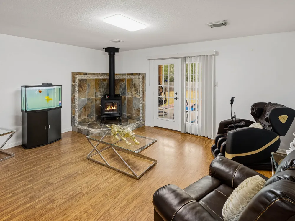 107 Turner Lane Paige, TX 78659