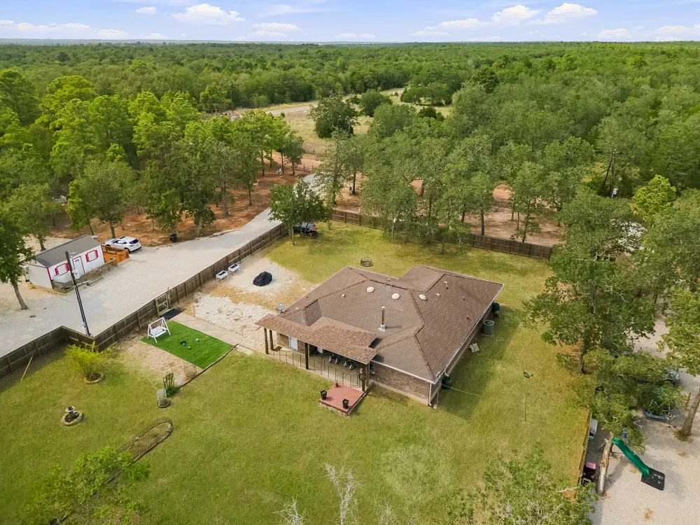 107 Turner Lane Paige, TX 78659