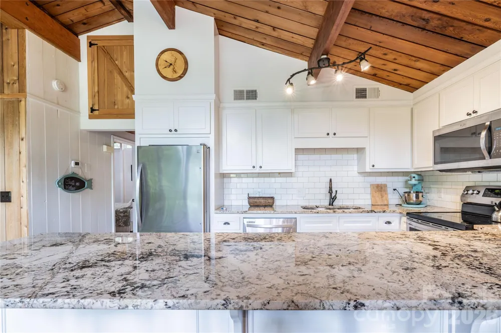 825 Emerald Shores Road Mount Gilead, NC 27306
