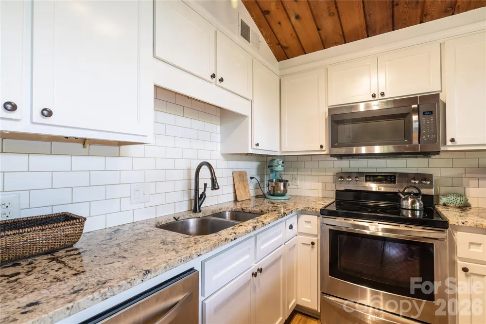 825 Emerald Shores Road Mount Gilead, NC 27306