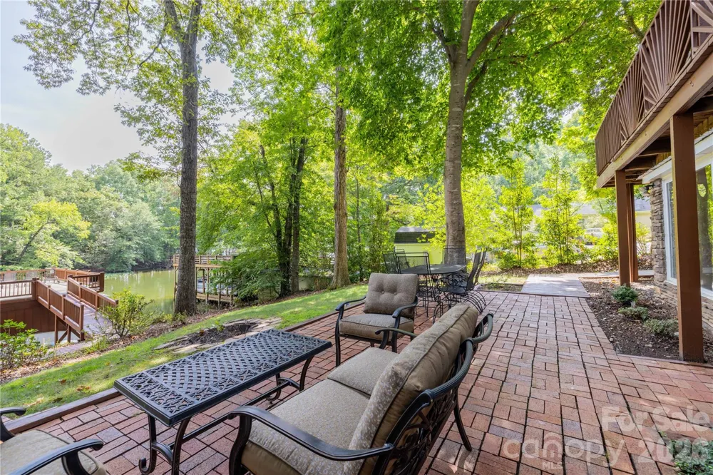 825 Emerald Shores Road Mount Gilead, NC 27306
