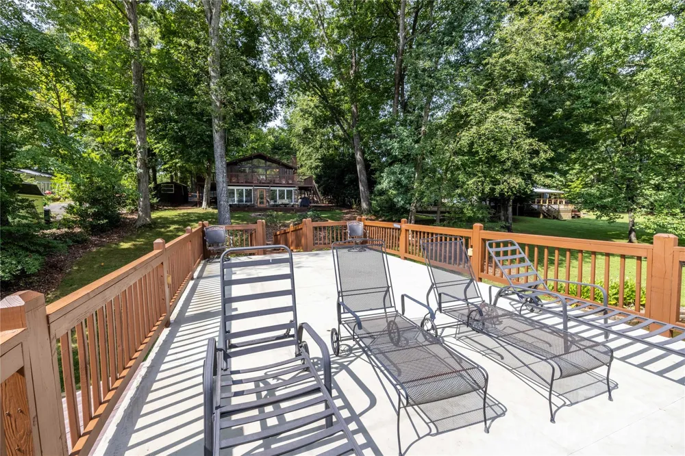 825 Emerald Shores Road Mount Gilead, NC 27306