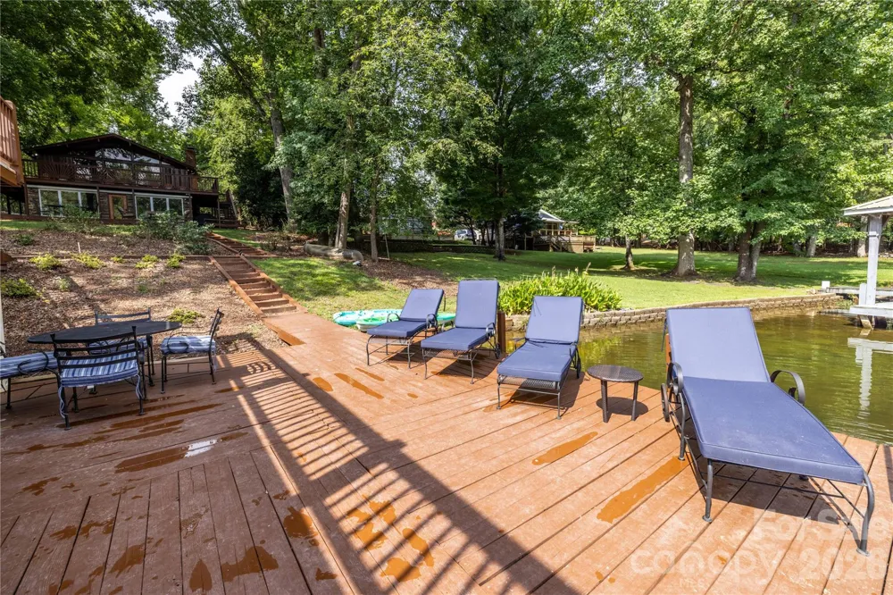 825 Emerald Shores Road Mount Gilead, NC 27306