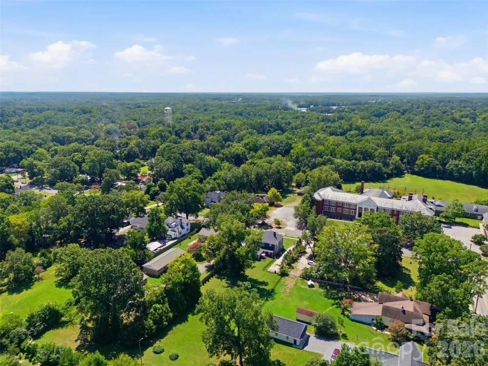 211 Jefferson Street E York, SC 29745