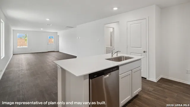 3410 Hackberry Grove San Antonio, TX 78264