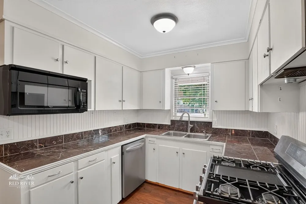 454 Arthur Avenue Shreveport, LA 71105