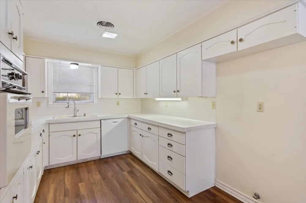 4801 Lake Englewood Drive Waco, TX 76710