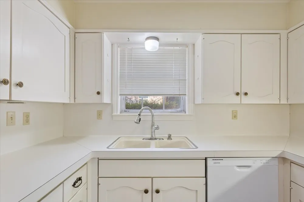 4801 Lake Englewood Drive Waco, TX 76710