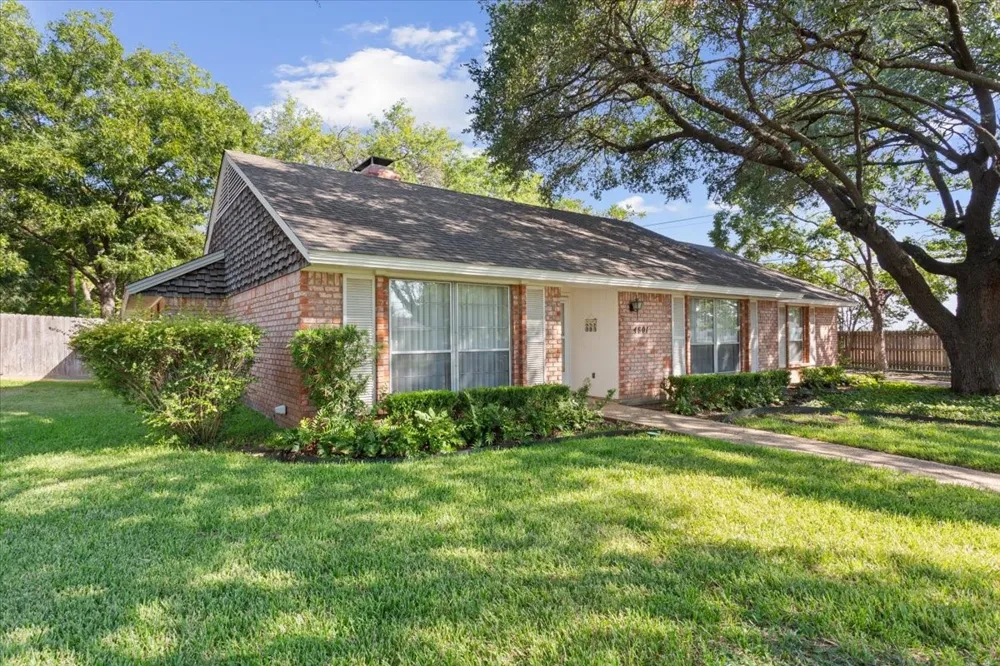 4801 Lake Englewood Drive Waco, TX 76710