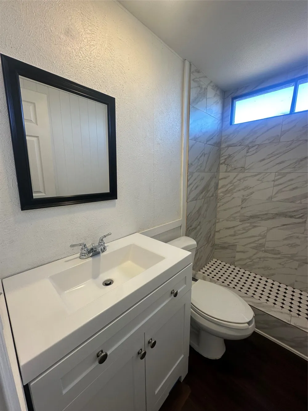 211 Alton Ennis, TX 75119