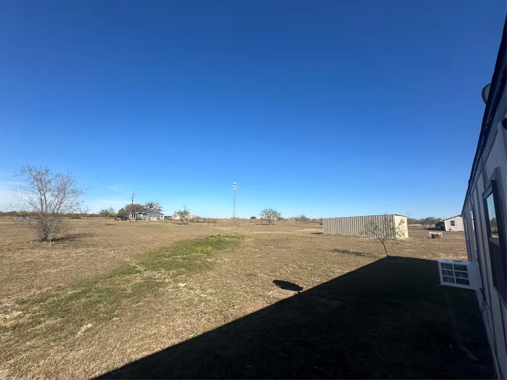 211 Alton Ennis, TX 75119