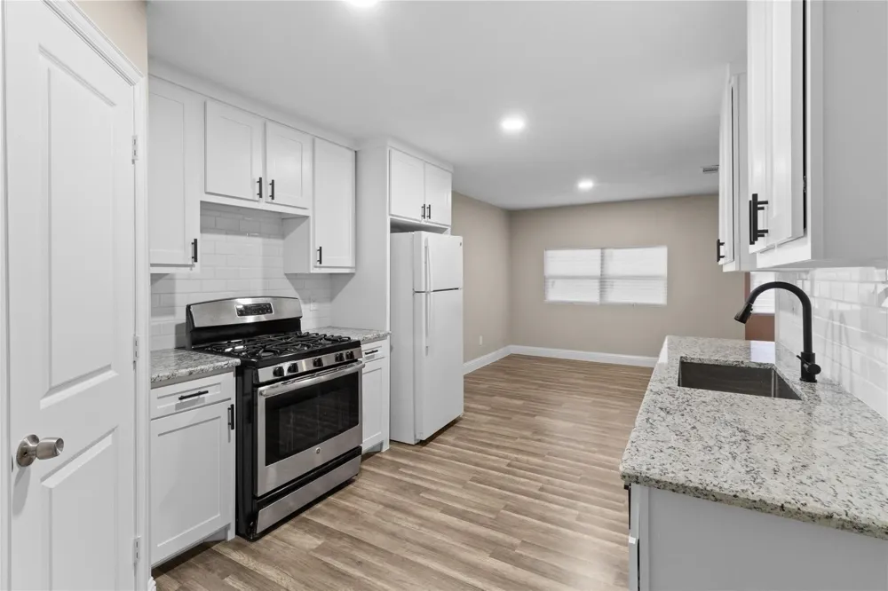 2907 Clinton Avenue Fort Worth, TX 76106