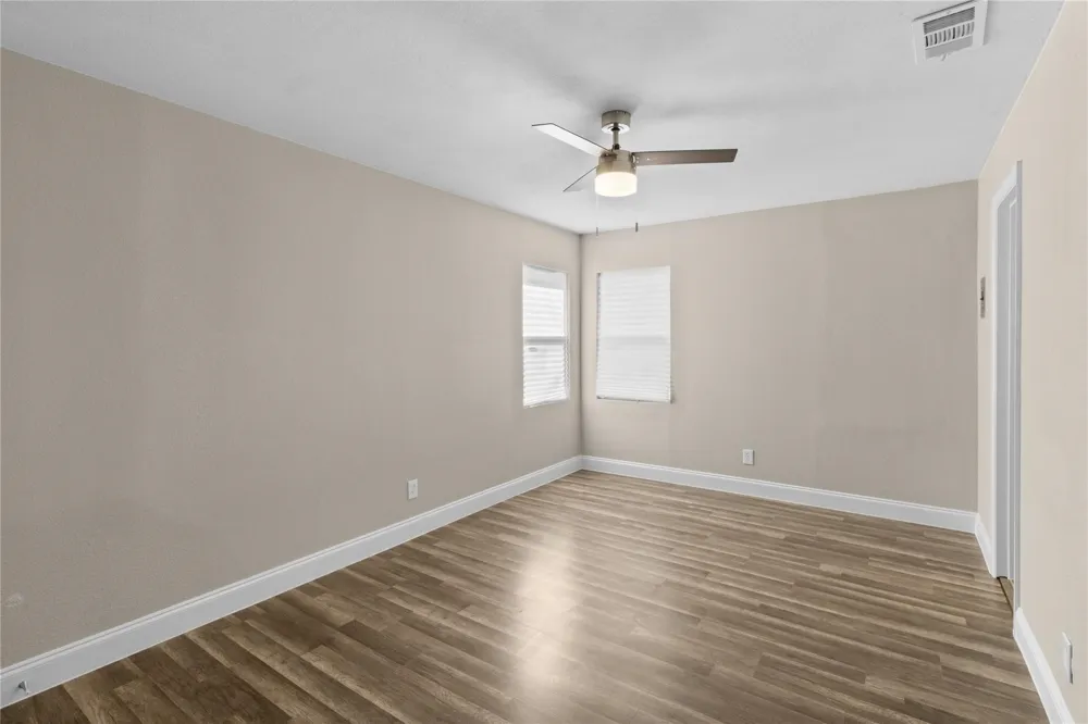 2907 Clinton Avenue Fort Worth, TX 76106
