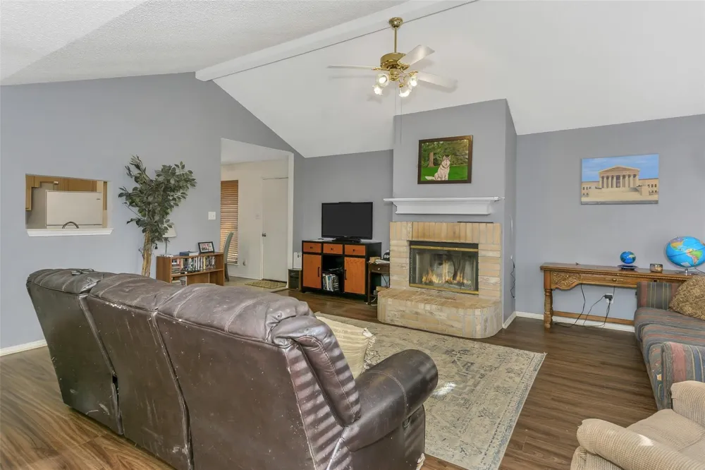 202 Lancelot Drive Weatherford, TX 76086