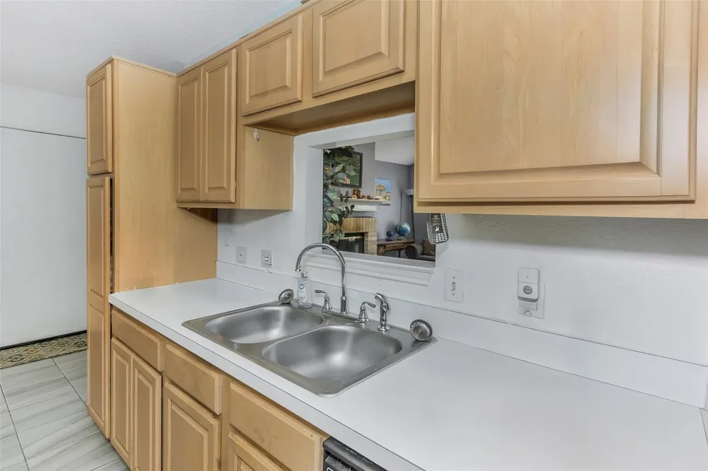 202 Lancelot Drive Weatherford, TX 76086