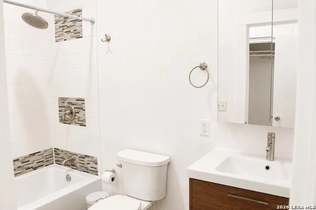 421 DEVINE ST Unit 1 San Antonio, TX 78210