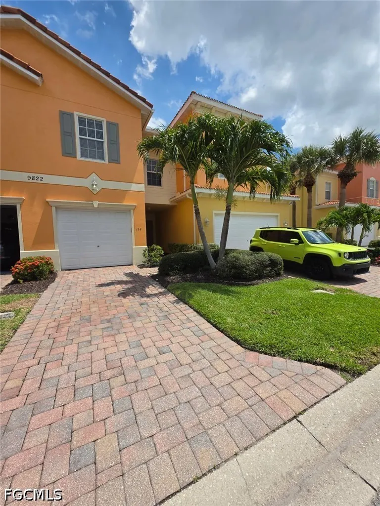 Quinta Artesa Way #104 Fort Myers, FL 33908