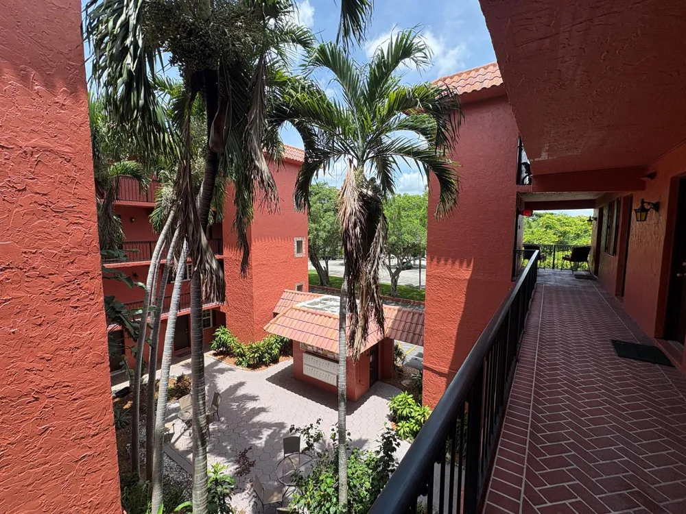 680 TENNIS CLUB DRIVE #303 Fort Lauderdale, FL 33311