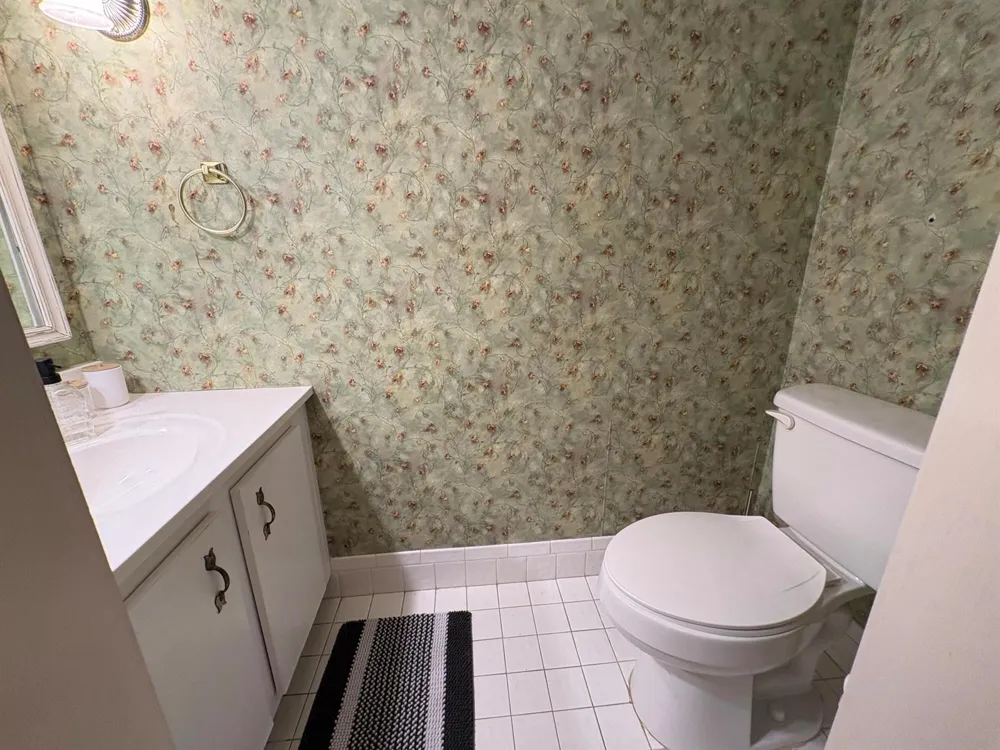 680 TENNIS CLUB DRIVE #303 Fort Lauderdale, FL 33311
