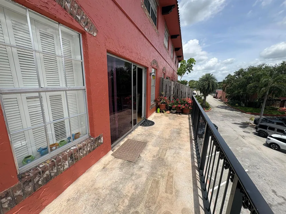 680 TENNIS CLUB DRIVE #303 Fort Lauderdale, FL 33311