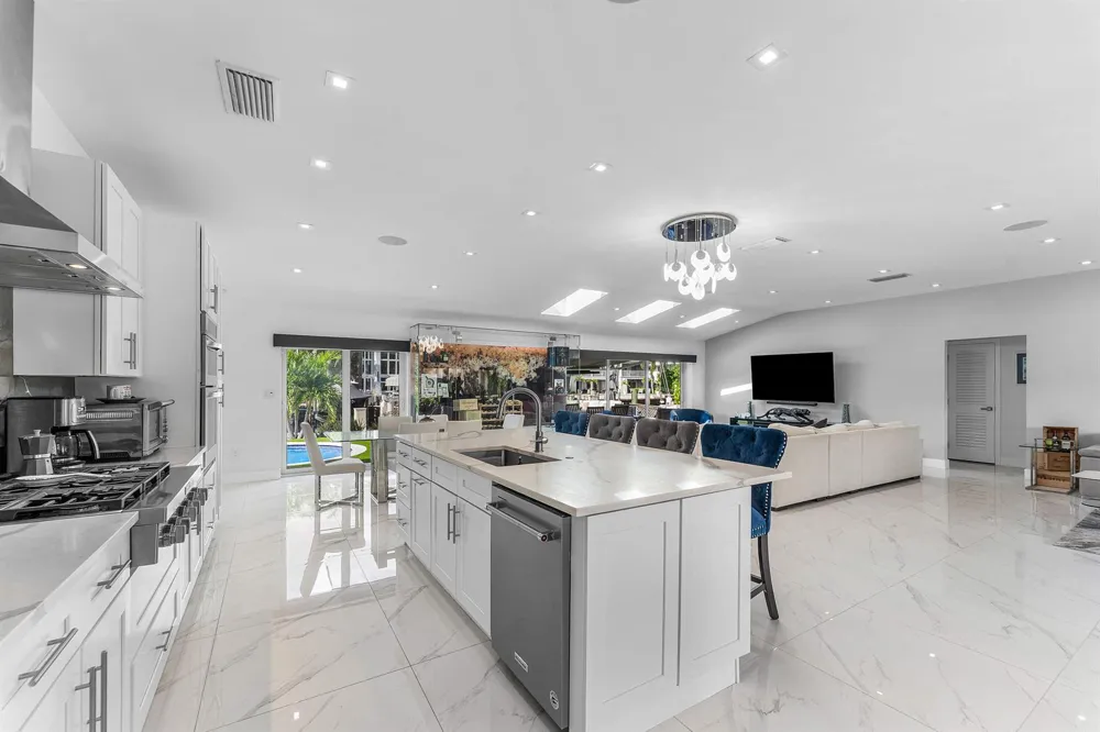 2813 NE 29TH STREET Fort Lauderdale, FL 33306