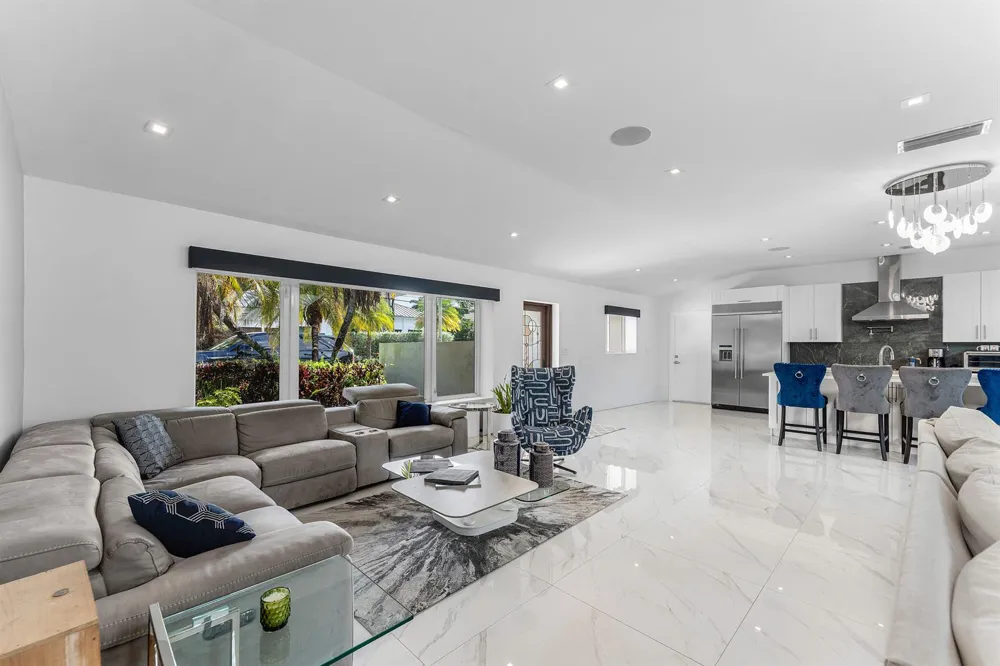 2813 NE 29TH STREET Fort Lauderdale, FL 33306