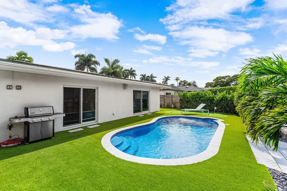 2813 NE 29TH STREET Fort Lauderdale, FL 33306