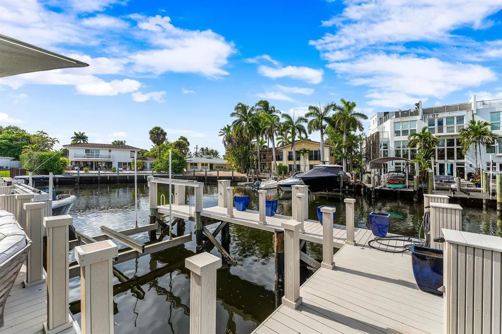 2813 NE 29TH STREET Fort Lauderdale, FL 33306