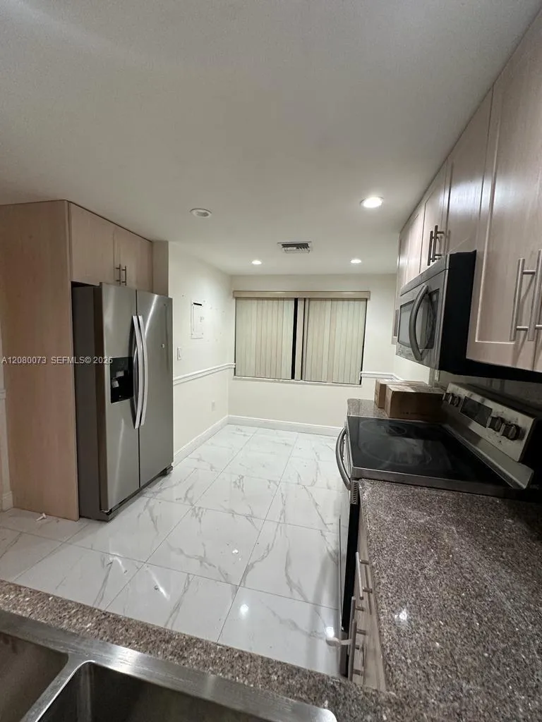 10182 NW 41st St #100-9 Doral, FL 33178
