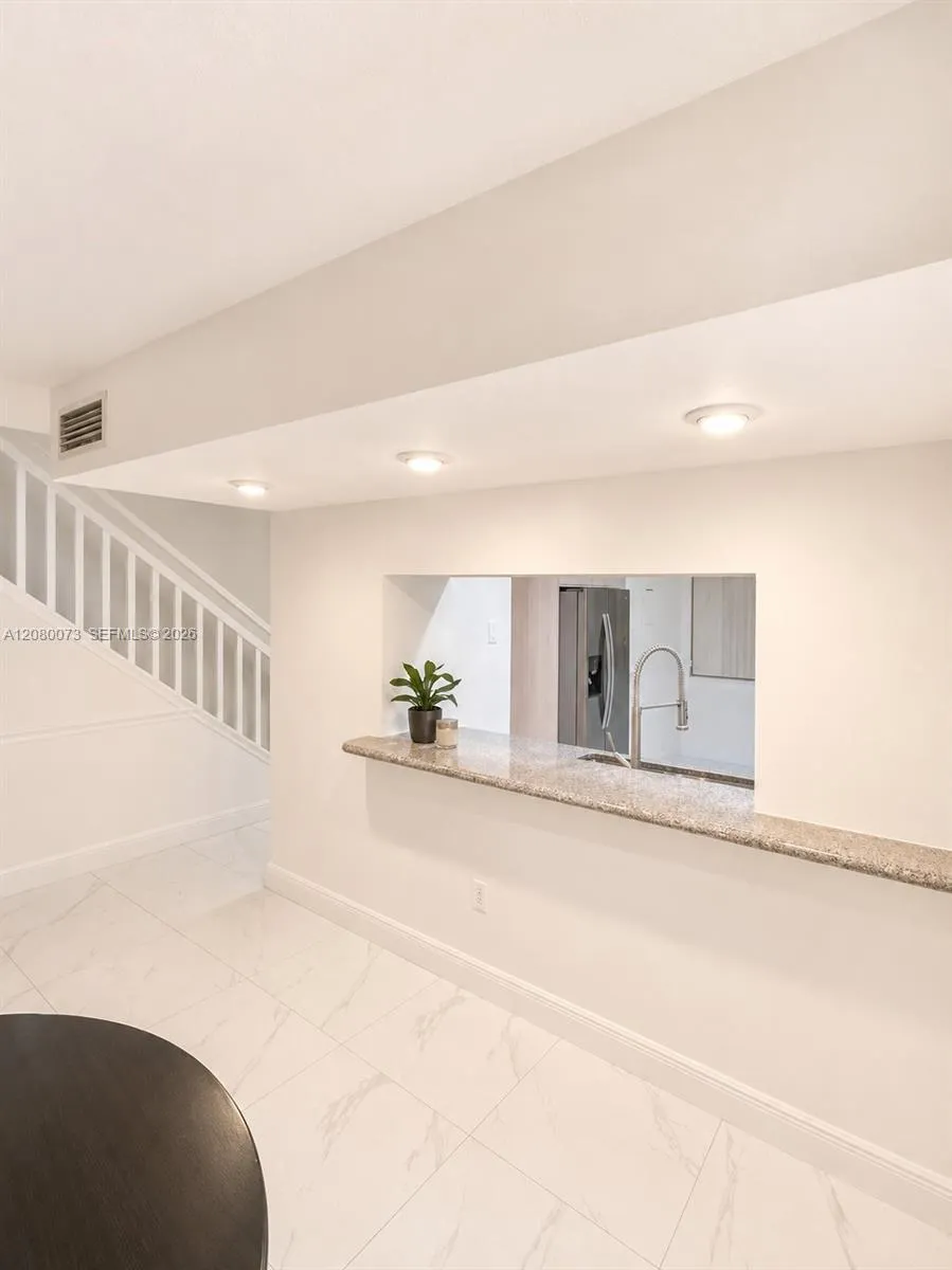 10182 NW 41st St #100-9 Doral, FL 33178