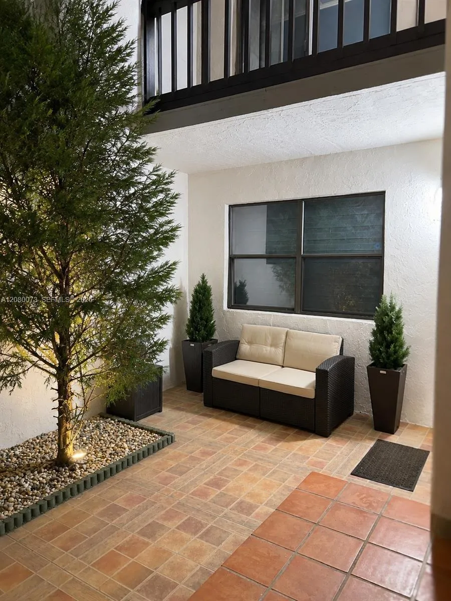 10182 NW 41st St #100-9 Doral, FL 33178