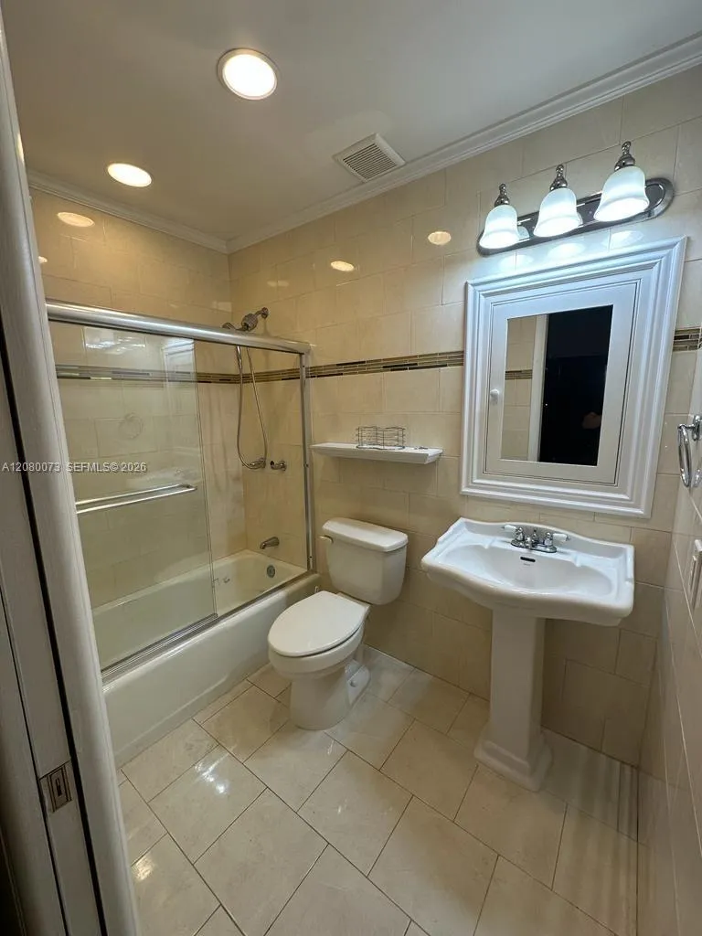 10182 NW 41st St #100-9 Doral, FL 33178