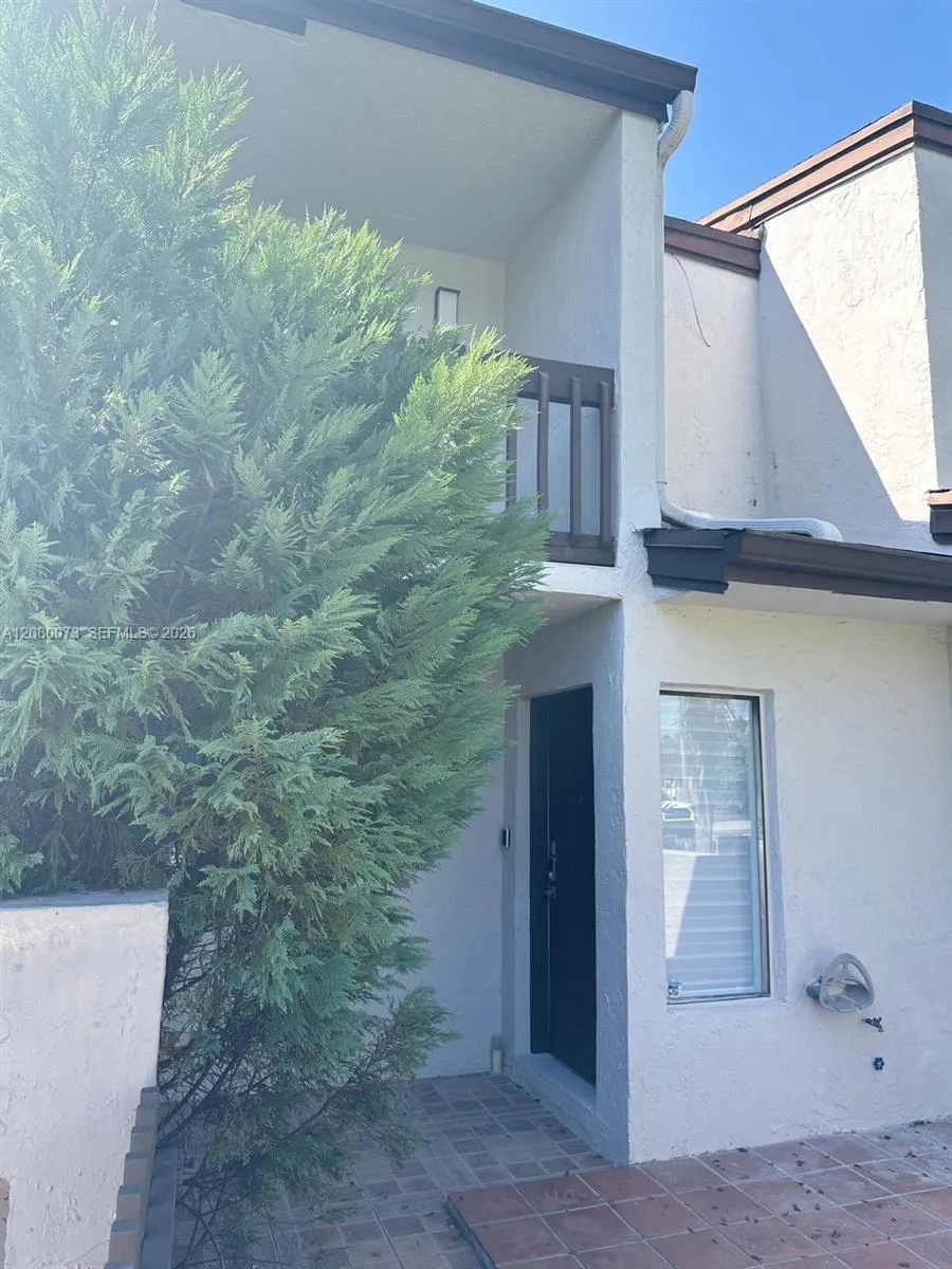 10182 NW 41st St #100-9 Doral, FL 33178