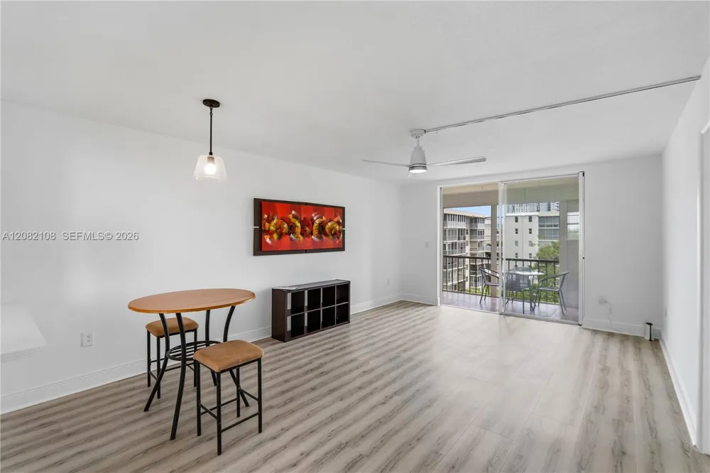 2903 Point East Dr #K503 Aventura, FL 33160