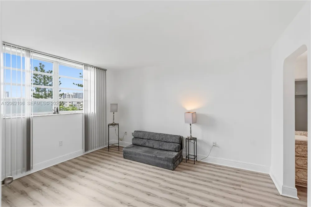 2903 Point East Dr #K503 Aventura, FL 33160