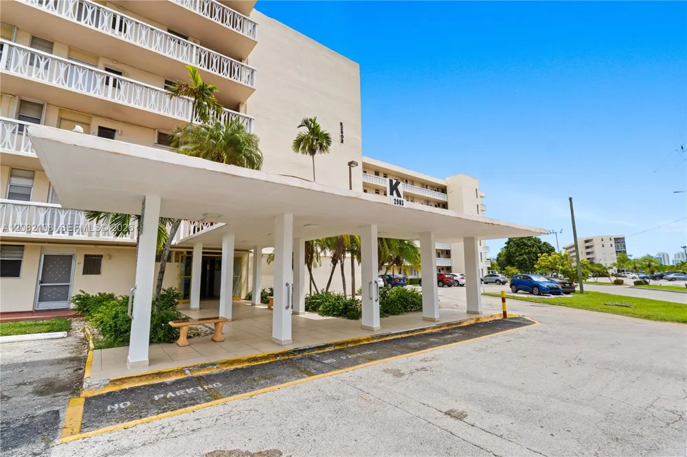 2903 Point East Dr #K503 Aventura, FL 33160