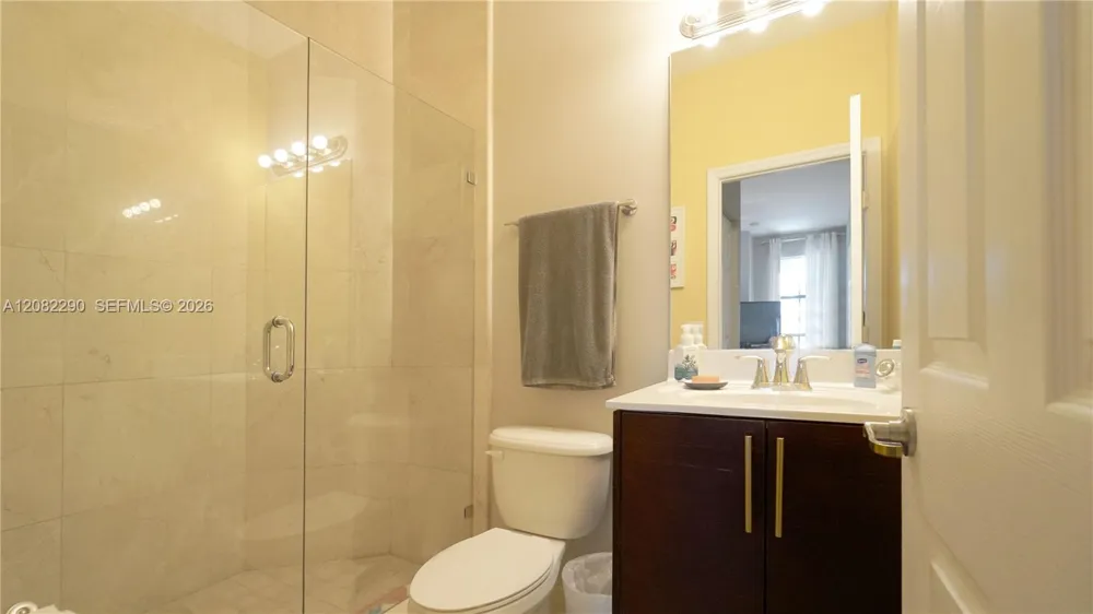 5815 NW 104th Path Doral, FL 33178