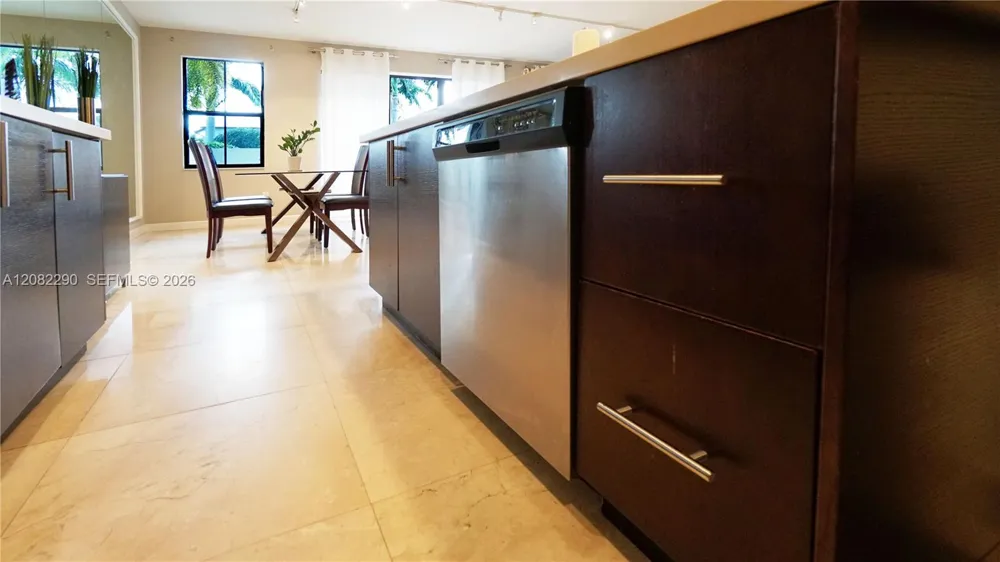 5815 NW 104th Path Doral, FL 33178