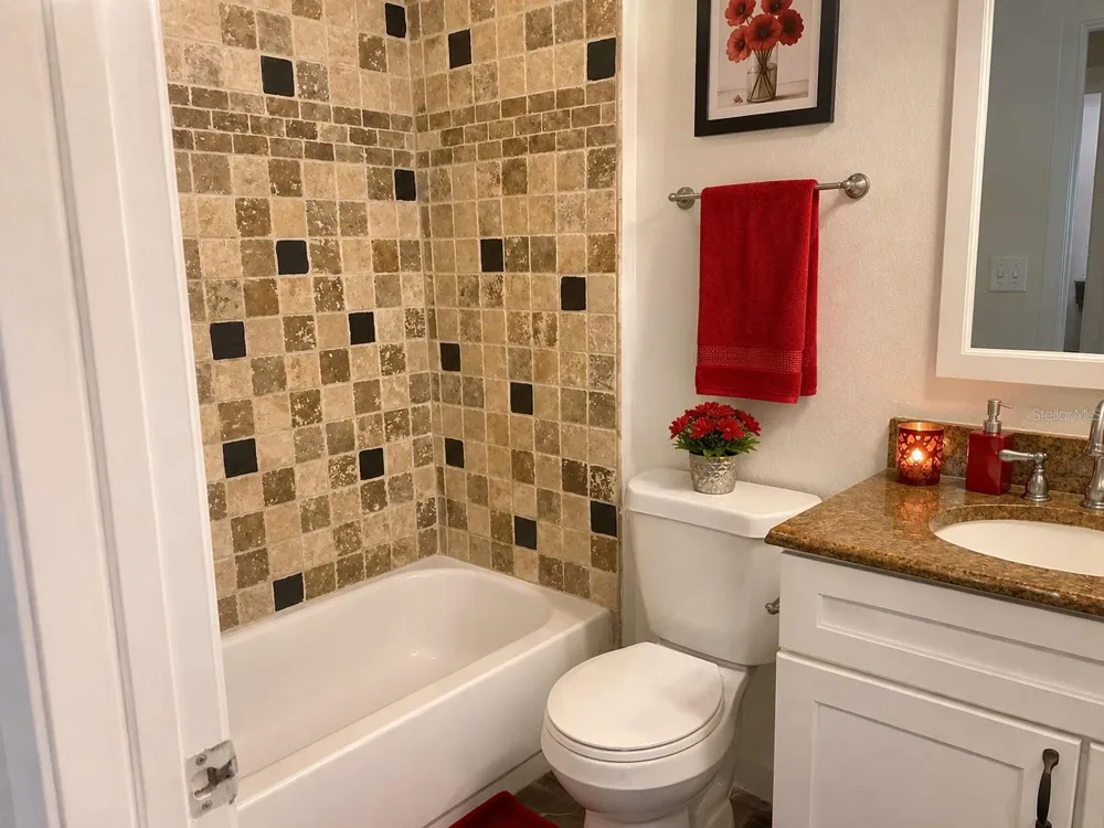21 SANDALWOOD DRIVE Davenport, FL 33837
