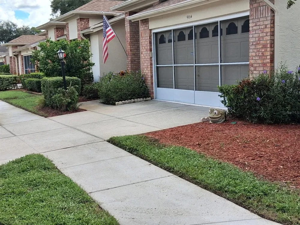 9014 SEVERN LANE #8 New Port Richey, FL 34655