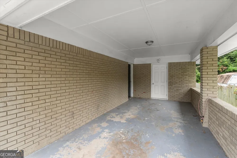 677 N Hairston RD Stone Mountain, GA 30083